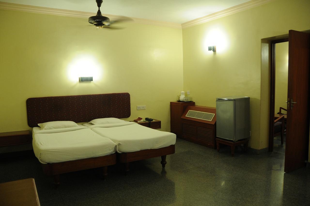 New Woodlands Hotel Chennai Exterior foto