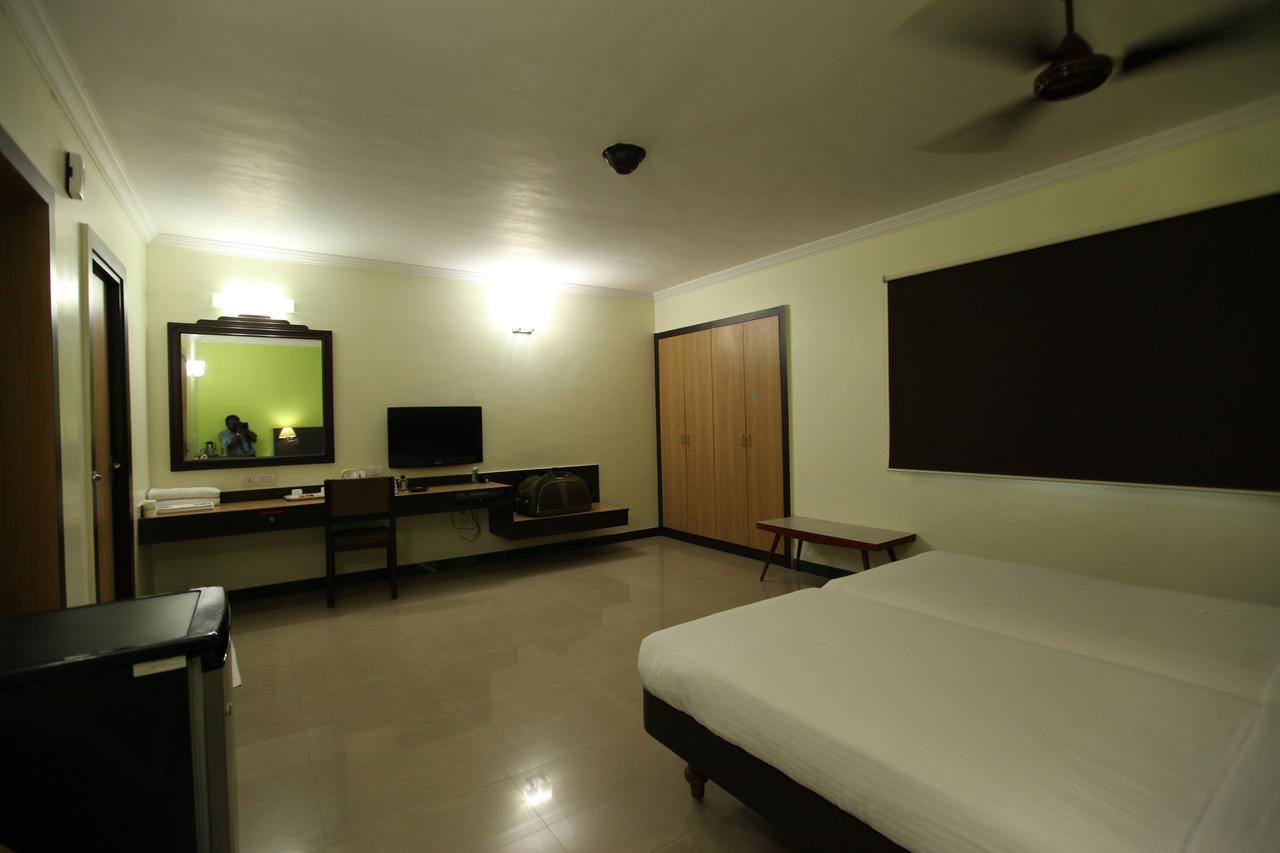New Woodlands Hotel Chennai Exterior foto